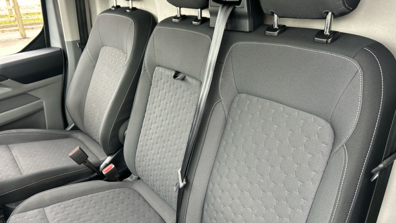 Ford Transit Custom 300 L1 Diesel Fwd 2.0 EcoBlue 136ps H1 Van Limited